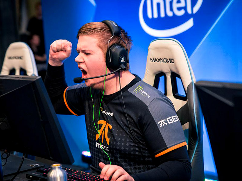 csgo jw多大了？个人资料！